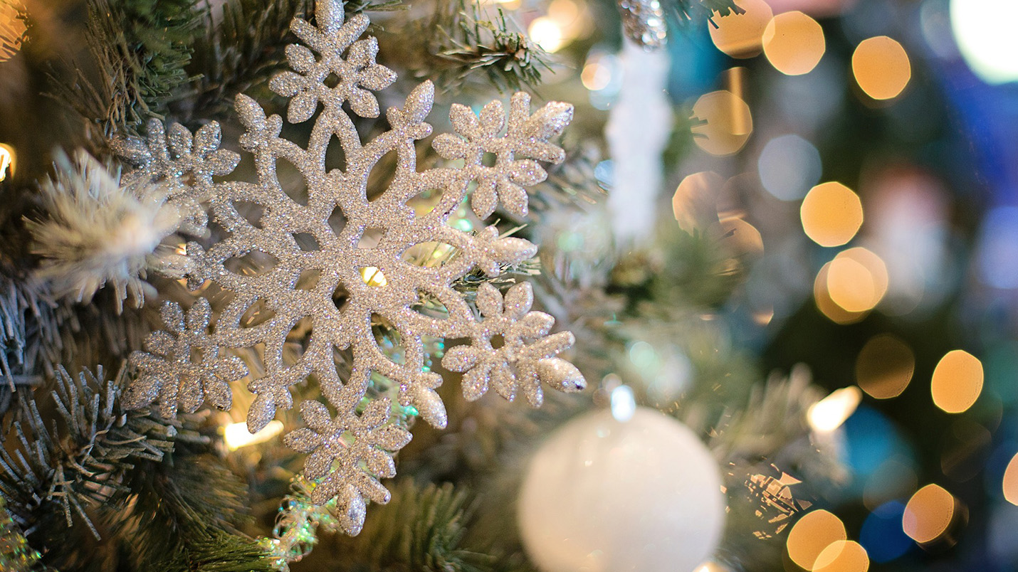 Deck the Halls: Creative Ideas for Festive Christmas Decor